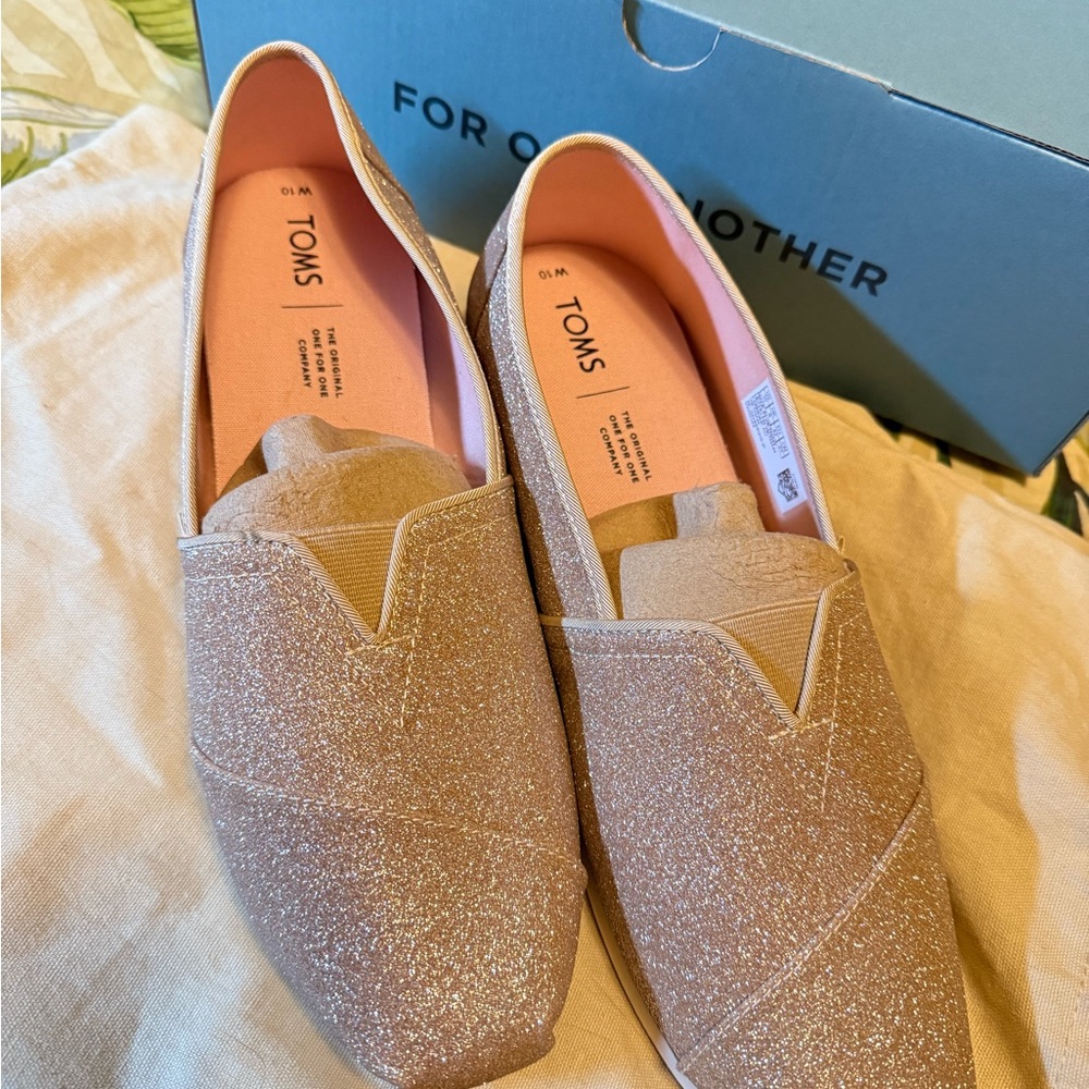 TOMS Women's Sparkling Slip-On Flats - Gold